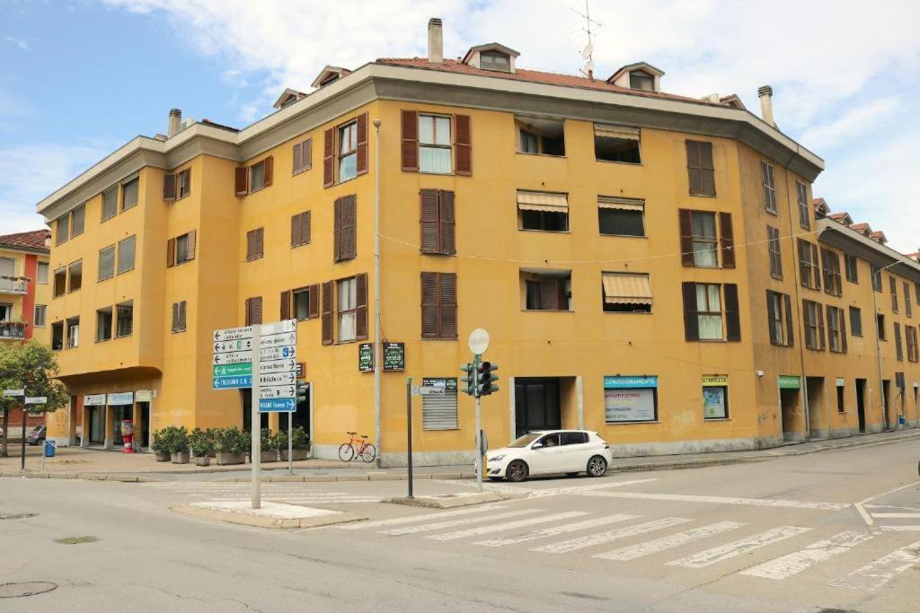 Apartmán Attico In Corsico Exteriér fotografie